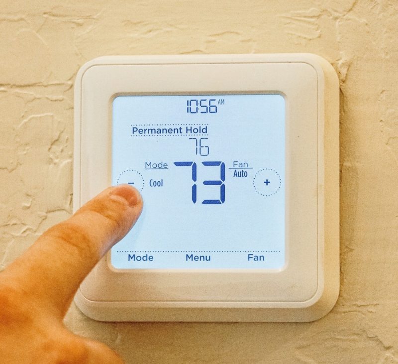 Adjusting a Digital Thermostat